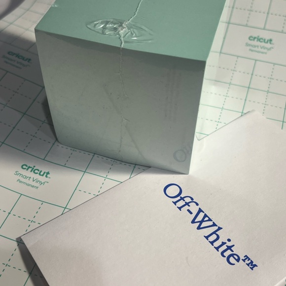 Off-white Accessory | Sticky Notes - Picture 6 of 6